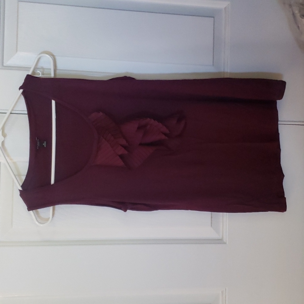 Ann Taylor burgundy tank top medium